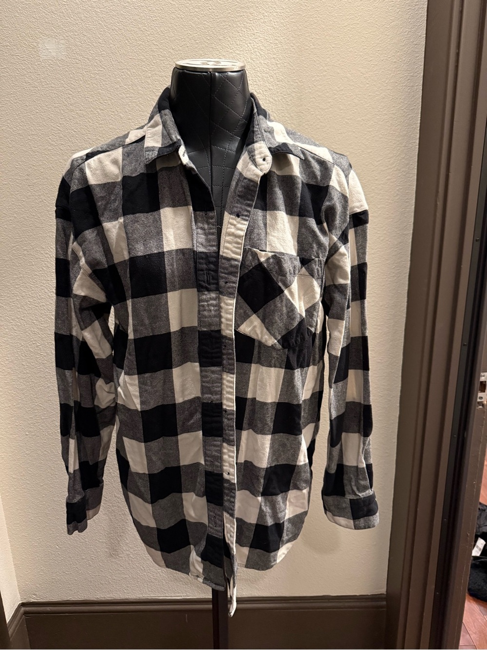 Forever 21 Black and White Buffalo Check Button-Up Shirt